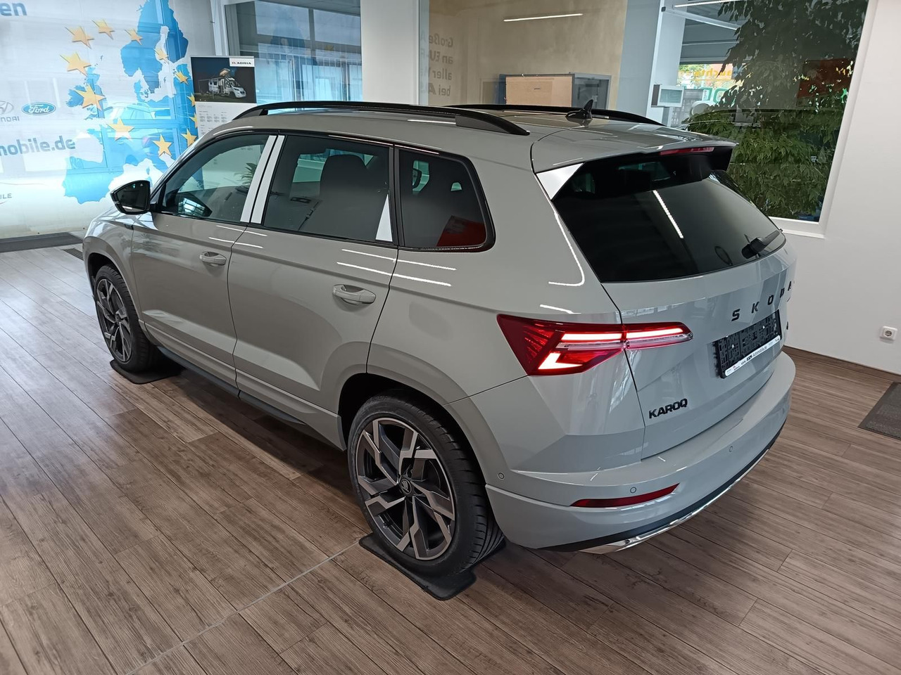 Skoda Karoq Sportline 2,0 TDI 4x4*AHK*PSD*STD.HZG*DCC* - SUV/ Todoterreno: foto 4 Skoda Karoq Sportline 2,0 TDI 4x4*AHK*PSD*STD.HZG*DCC* - SUV/ Todoterreno: foto 4