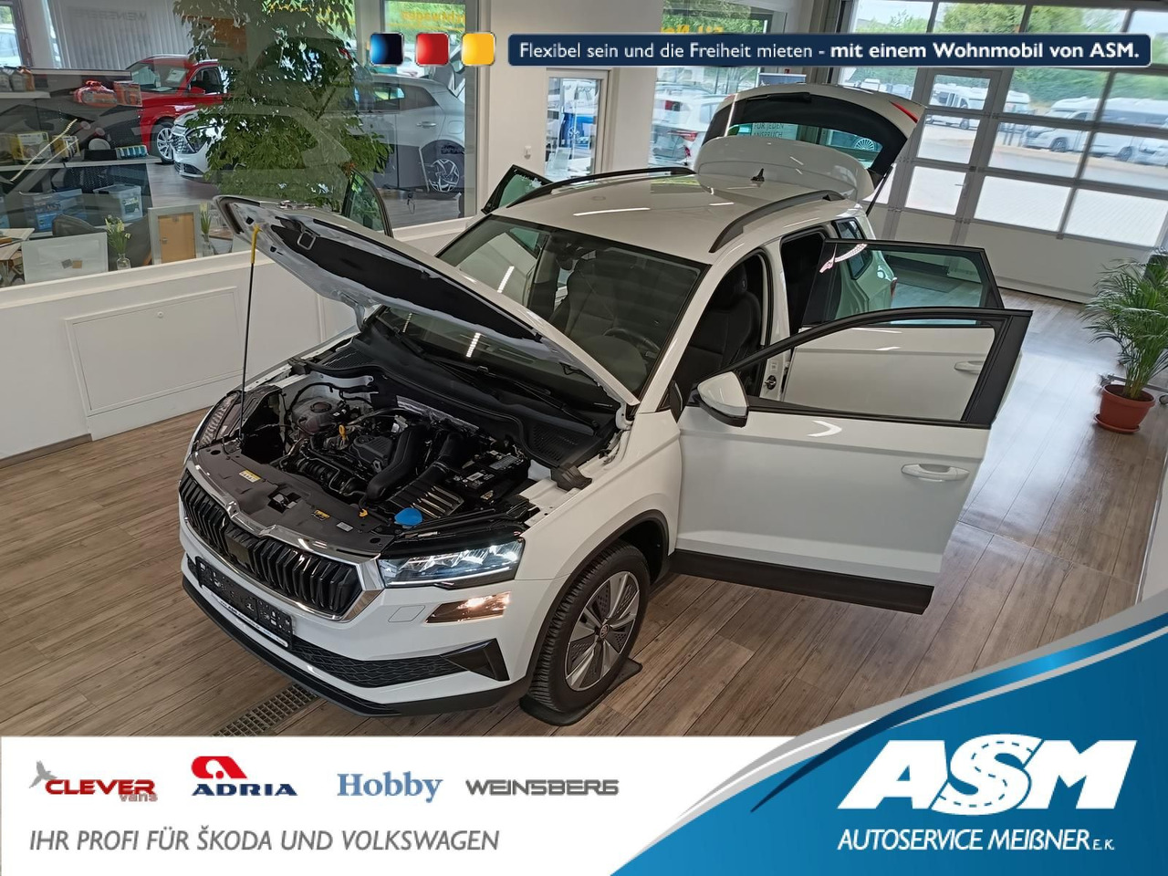 Skoda Karoq Style 1,5TSI DSG*AHK-VORBER*NAVI*LED*R-KAM - SUV/ Todoterreno: foto 1 Skoda Karoq Style 1,5TSI DSG*AHK-VORBER*NAVI*LED*R-KAM - SUV/ Todoterreno: foto 1