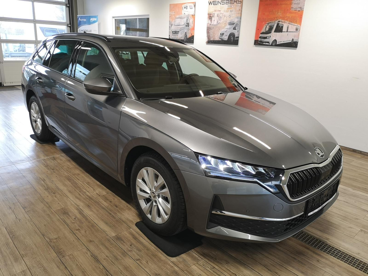Skoda Octavia Combi Selection DSG*R-KAM*LED*DAB*2xPDC* - Coche: foto 2 Skoda Octavia Combi Selection DSG*R-KAM*LED*DAB*2xPDC* - Coche: foto 2