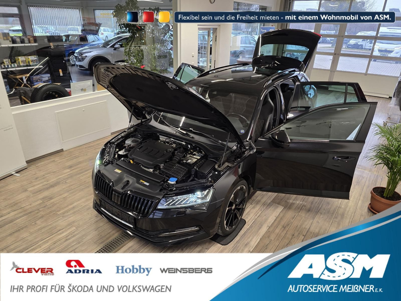 Skoda Superb Combi Sportline 2,0 TDI 4x4*PSD*360°*AHK* - Coche: foto 1 Skoda Superb Combi Sportline 2,0 TDI 4x4*PSD*360°*AHK* - Coche: foto 1