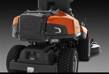 Cortacésped Husqvarna R 316TsX AWD inkl. Combi 112 cm klipperbord: foto 6 Cortacésped Husqvarna R 316TsX AWD inkl. Combi 112 cm klipperbord: foto 6