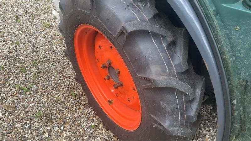 Tractor municipal Kubota STW37 Kun 1144 timer STW37: foto 20