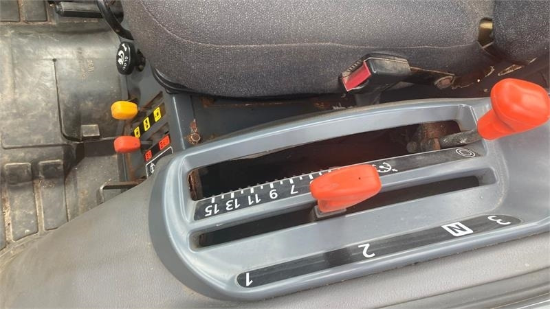 Tractor municipal Kubota STW37 Kun 1144 timer STW37: foto 16