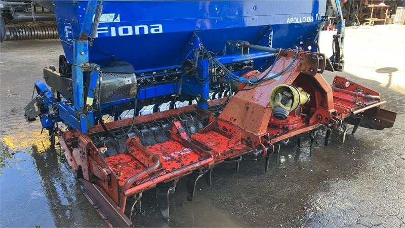 Kuhn HR 3001 M med Fiona Apollo - Combinado de siembra: foto 2 Kuhn HR 3001 M med Fiona Apollo - Combinado de siembra: foto 2
