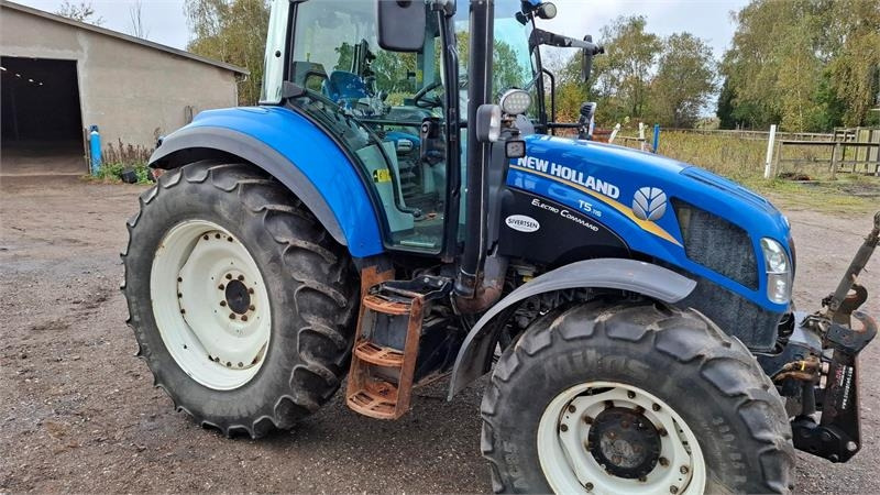 New Holland T5.115 EC - Tractor: foto 2 New Holland T5.115 EC - Tractor: foto 2