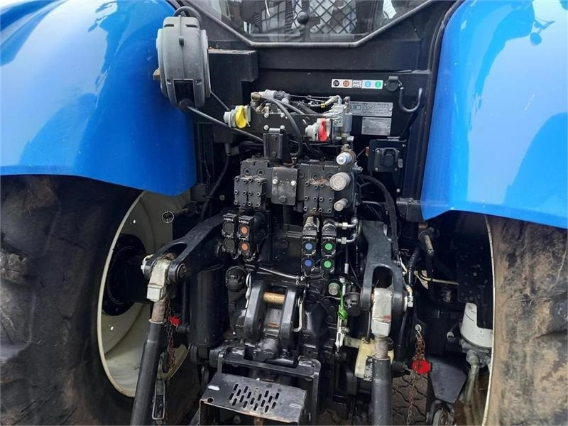 New Holland T7.270 AutoCommand - Tractor: foto 5 New Holland T7.270 AutoCommand - Tractor: foto 5