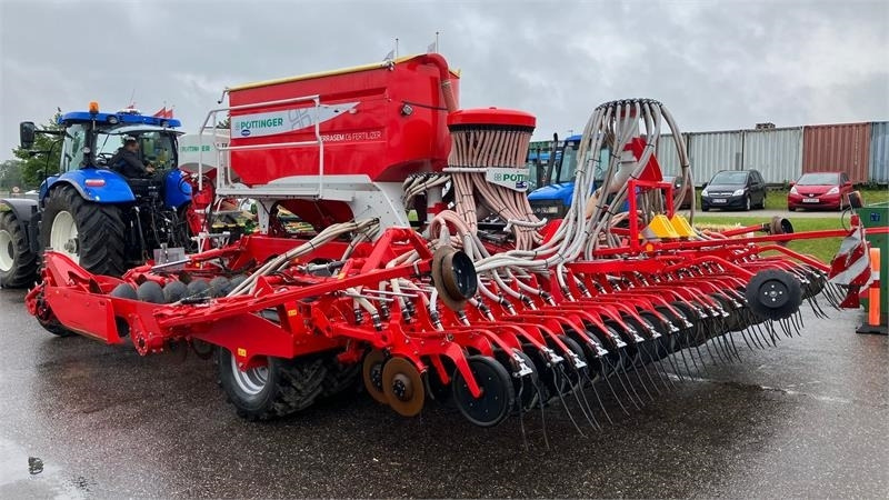 Pöttinger Terrasem C6 Fertilizer m. Tegosem 500 - Combinado de siembra: foto 5 Pöttinger Terrasem C6 Fertilizer m. Tegosem 500 - Combinado de siembra: foto 5