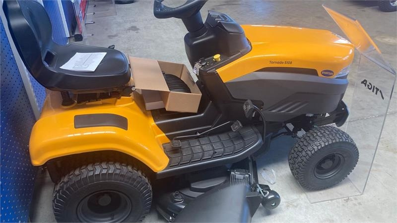 Stiga Tornado 5108 - Tractor municipal: foto 3 Stiga Tornado 5108 - Tractor municipal: foto 3