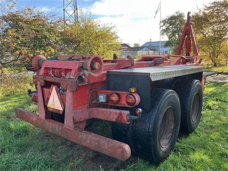 Ukurant Kroghejsvogn med bremser - Remolque multilift/ Portacontenedores de cadenas: foto 4 Ukurant Kroghejsvogn med bremser - Remolque multilift/ Portacontenedores de cadenas: foto 4