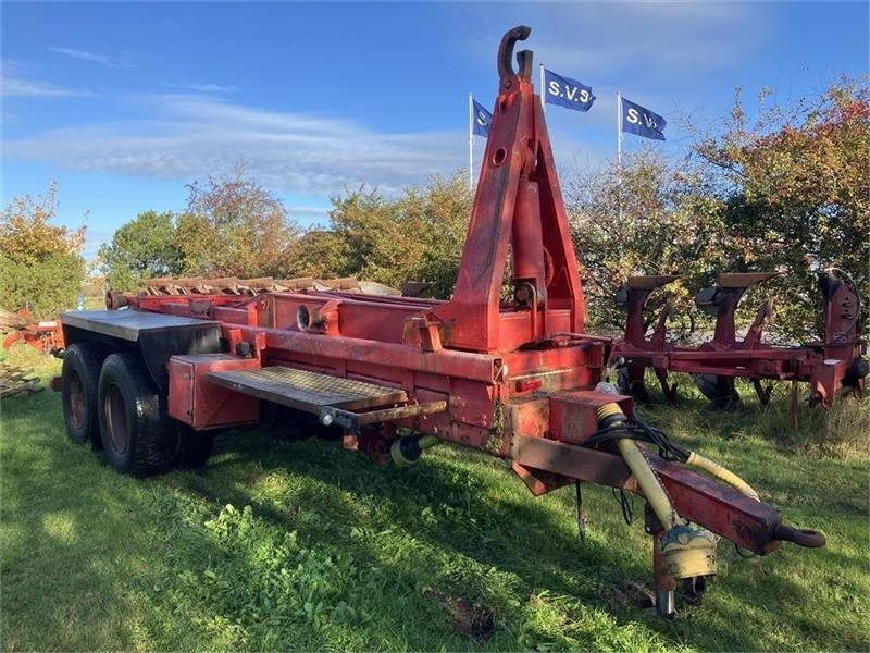 Ukurant Kroghejsvogn med bremser - Remolque multilift/ Portacontenedores de cadenas: foto 2 Ukurant Kroghejsvogn med bremser - Remolque multilift/ Portacontenedores de cadenas: foto 2