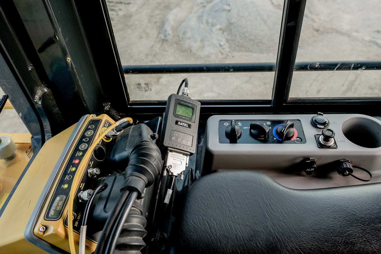 Bulldozer KOMATSU D51PX: foto 13