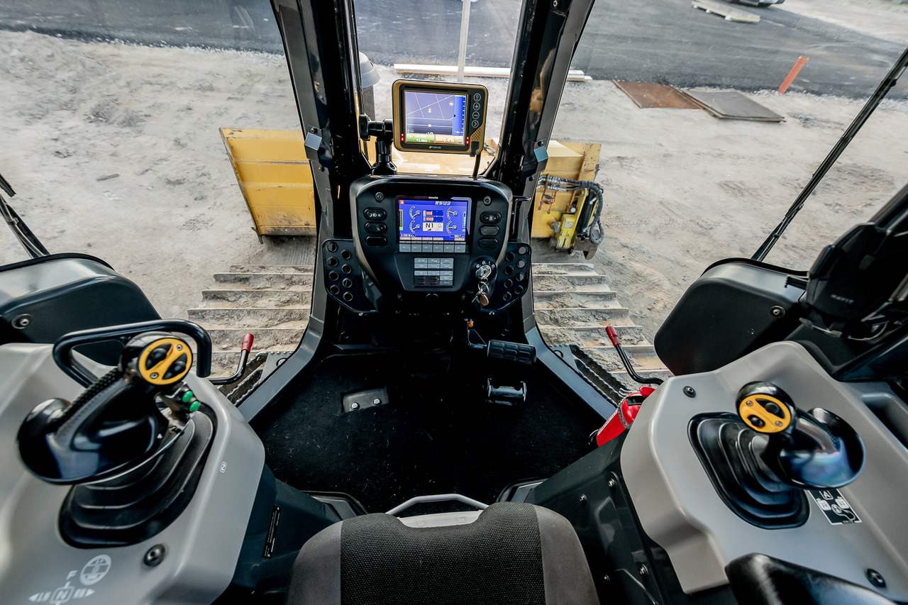 Bulldozer KOMATSU D51PX: foto 9