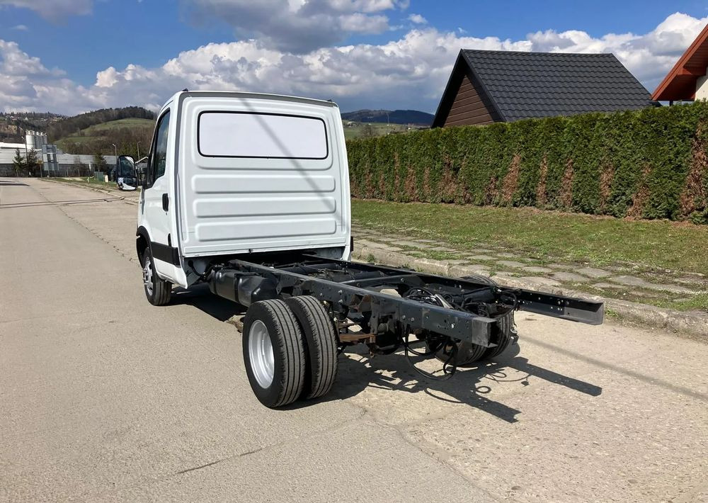 Iveco DAILY 35C13 ramo do zabudowy kiper wywrotka - Camión chasis: foto 3 Iveco DAILY 35C13 ramo do zabudowy kiper wywrotka - Camión chasis: foto 3