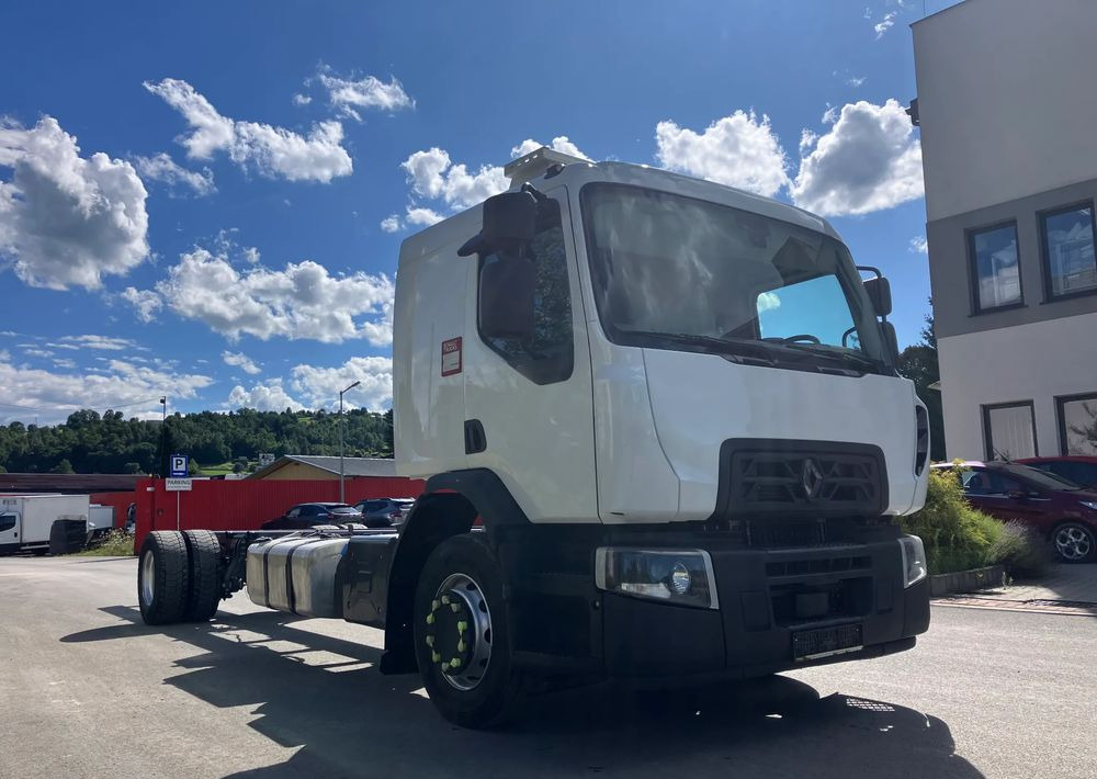 Renault RENAULT Gama D WIDE 19 euro 6 ramo do zabudowy tylko 50 tys km - Camión chasis: foto 2 Renault RENAULT Gama D WIDE 19 euro 6 ramo do zabudowy tylko 50 tys km - Camión chasis: foto 2