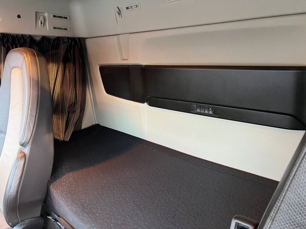 Camión volquete Volvo FM 6x2 420 hk Sörling Tippdumper: foto 12 Camión volquete Volvo FM 6x2 420 hk Sörling Tippdumper: foto 12