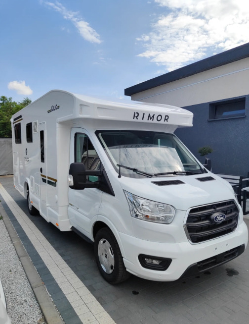 RIMOR Rimor KILIG 95 Plus NEW Retrofitted 5 Passenger Winter Camera Navigation - Cámper: foto 1 RIMOR Rimor KILIG 95 Plus NEW Retrofitted 5 Passenger Winter Camera Navigation - Cámper: foto 1