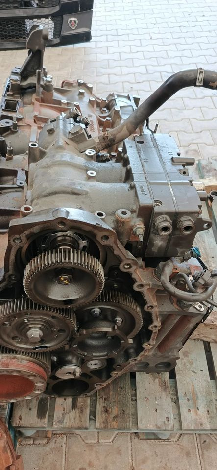DAF XF 106 EURO 6 MX13 KOMPRESORA SPRĘŻARKA POWIETRZA 2042155 - Motor para Camión: foto 2 DAF XF 106 EURO 6 MX13 KOMPRESORA SPRĘŻARKA POWIETRZA 2042155 - Motor para Camión: foto 2