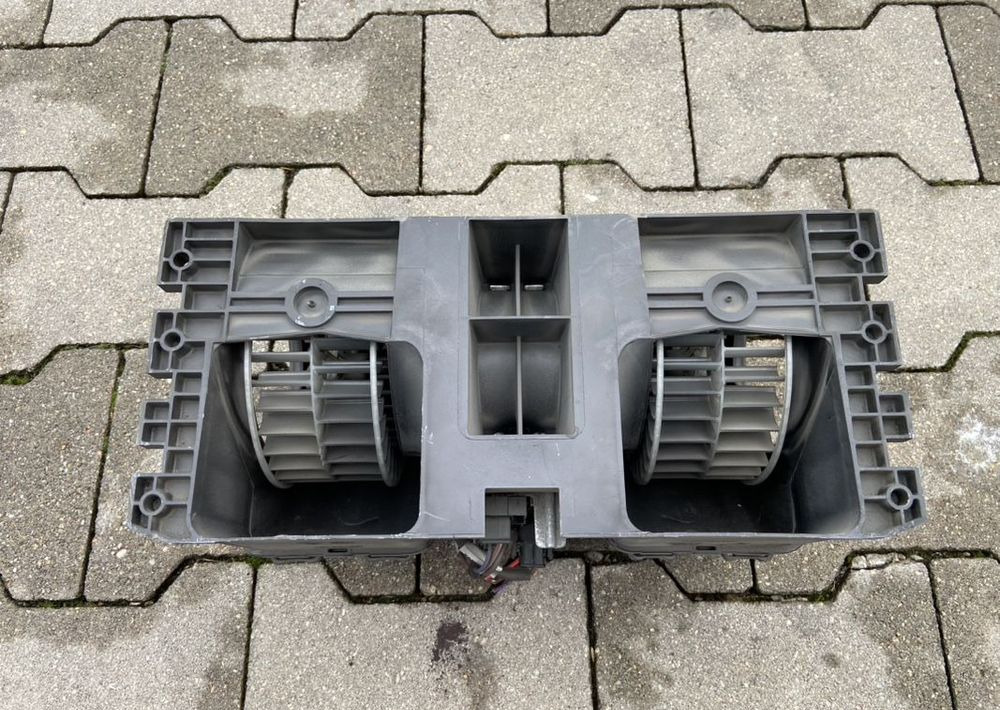 Dmuchawa MAN TGX TGS wentylator - Calefacción/ Ventilación para Camión: foto 2 Dmuchawa MAN TGX TGS wentylator - Calefacción/ Ventilación para Camión: foto 2