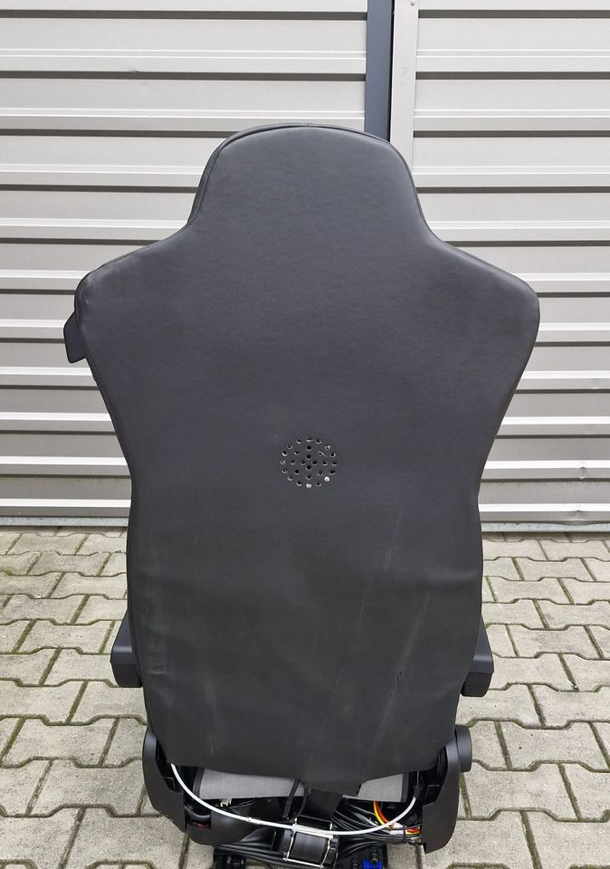 IVECO STRALIS S WAY FOTEL PASAŻERA - Cabina e interior: foto 5 IVECO STRALIS S WAY FOTEL PASAŻERA - Cabina e interior: foto 5