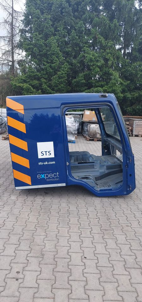 KABINA VOLVO FL 2022R - Cabina para Camión: foto 4 KABINA VOLVO FL 2022R - Cabina para Camión: foto 4