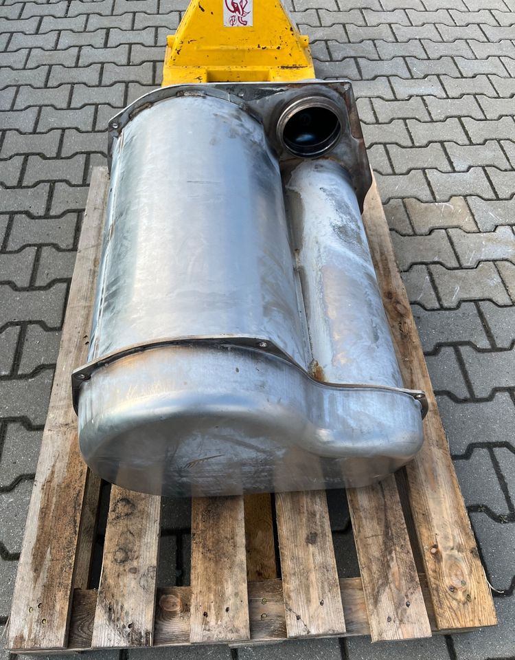 Katalizator Scania 2735378 SCR DPF tłumik wydech - Silenciador/ Sistema de escape para Camión: foto 3 Katalizator Scania 2735378 SCR DPF tłumik wydech - Silenciador/ Sistema de escape para Camión: foto 3