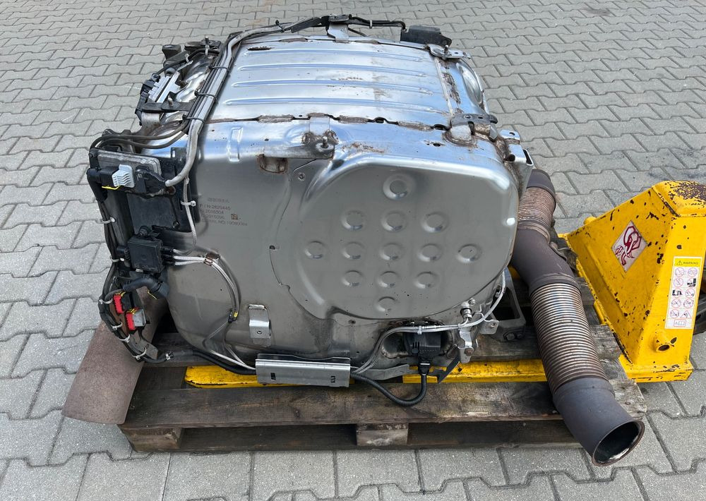 Katalizator Scania R S wydech DPF NGS NGR kompletny - Silenciador/ Sistema de escape para Camión: foto 1 Katalizator Scania R S wydech DPF NGS NGR kompletny - Silenciador/ Sistema de escape para Camión: foto 1