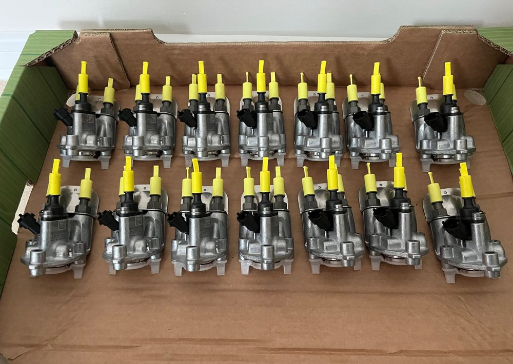 NOWY moduł dozujący Adblue Bosch 0444043073 wtrysk mocznika - Depósito de AdBlue para Maquinaria agrícola: foto 1 NOWY moduł dozujący Adblue Bosch 0444043073 wtrysk mocznika - Depósito de AdBlue para Maquinaria agrícola: foto 1