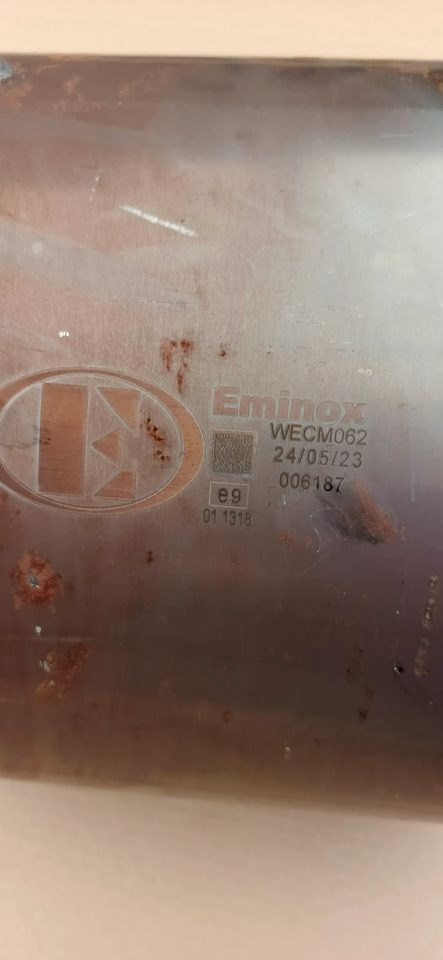 SCANIA R S FILTR CZĄSTEK STAŁYCH DPF - Silenciador/ Sistema de escape para Camión: foto 3 SCANIA R S FILTR CZĄSTEK STAŁYCH DPF - Silenciador/ Sistema de escape para Camión: foto 3