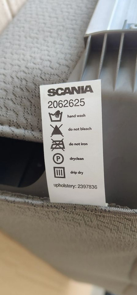 SCANIA R S ŁÓŻKO DOLNE 2062625 - Cabina e interior: foto 3 SCANIA R S ŁÓŻKO DOLNE 2062625 - Cabina e interior: foto 3
