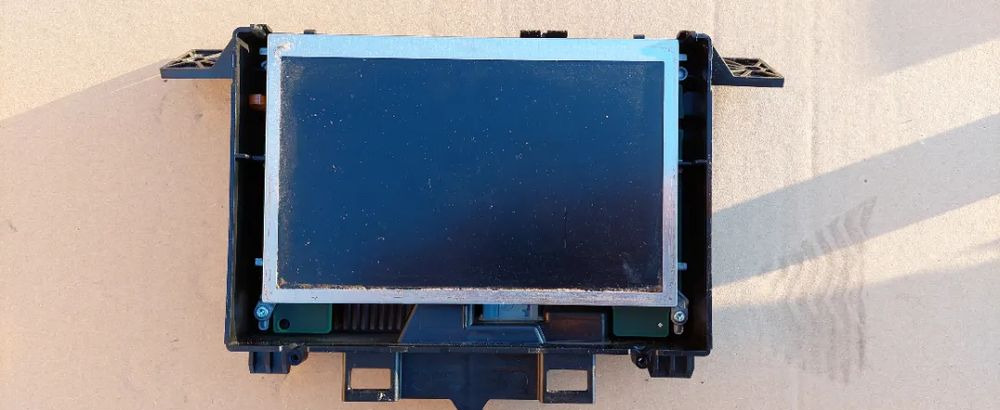 VOLVO FH4 RADIO WYŚWIETLACZ PANEL - Cabina e interior para Camión: foto 1 VOLVO FH4 RADIO WYŚWIETLACZ PANEL - Cabina e interior para Camión: foto 1