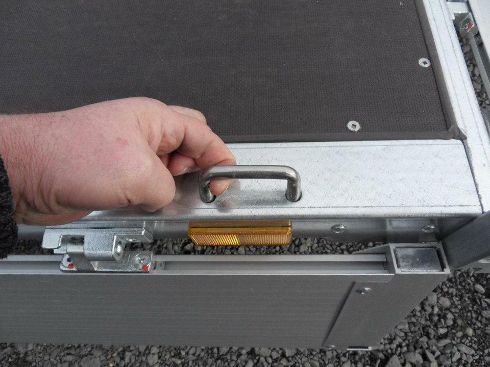 Remolque plataforma/ Caja abierta Böckmann PKW Anhänger 2,7t Hochlader niedrige Ladehöhe: foto 10