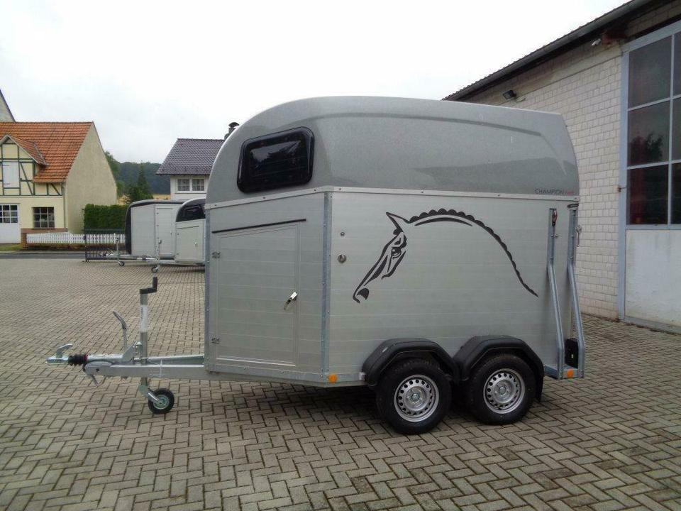 Böckmann Pferdeanhänger Champion Esprit Aluboden SaKa. - Remolque para caballos: foto 2 Böckmann Pferdeanhänger Champion Esprit Aluboden SaKa. - Remolque para caballos: foto 2