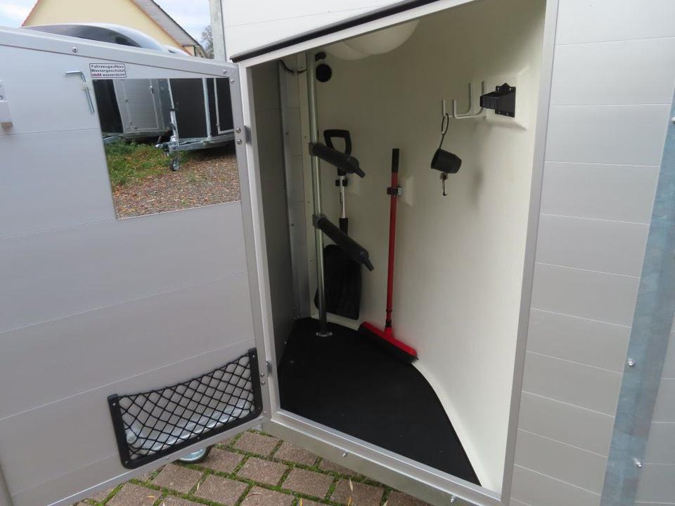 Böckmann Pferdeanhänger Champion Esprit ECO Sattelkammer - Remolque para caballos: foto 5 Böckmann Pferdeanhänger Champion Esprit ECO Sattelkammer - Remolque para caballos: foto 5