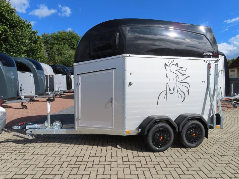 Böckmann Pferdeanhänger Champion Esprit ISY Sattelkammer 100km/h - Remolque para caballos: foto 4 Böckmann Pferdeanhänger Champion Esprit ISY Sattelkammer 100km/h - Remolque para caballos: foto 4
