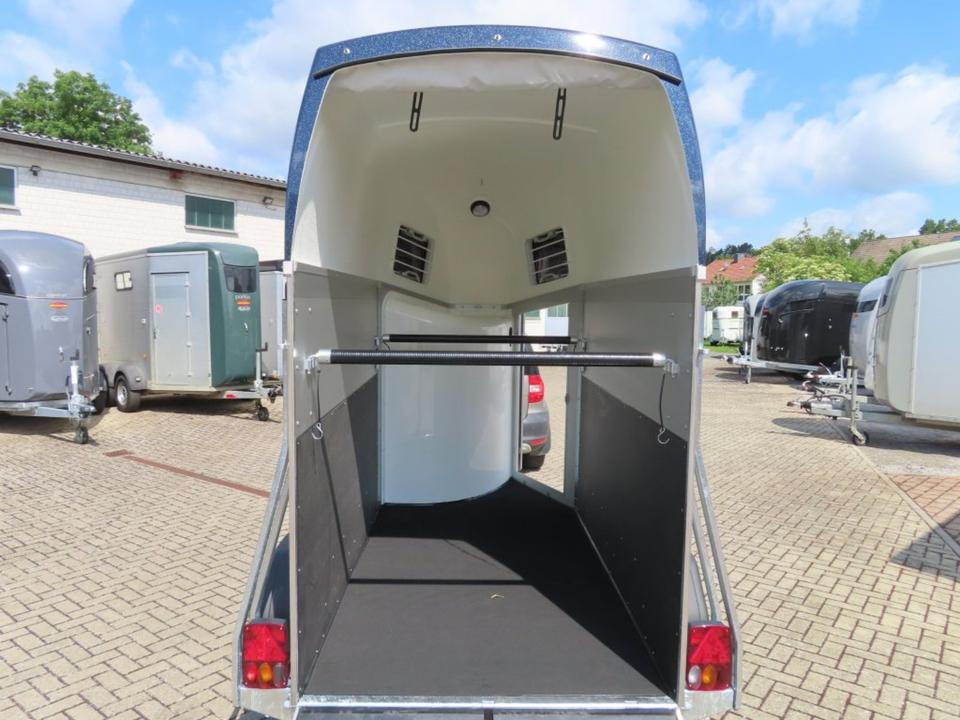 Remolque para caballos Böckmann Pferdeanhänger Champion UNO Esprit Sattelkammer 100km/h: foto 10