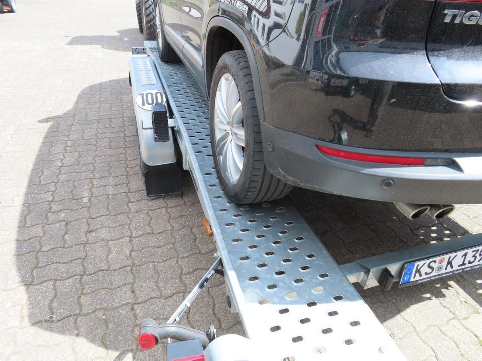 Remolque portavehículos Leih, PKW Anhänger, Autotransporter, Mietanhänger, 100 km/h,: foto 12