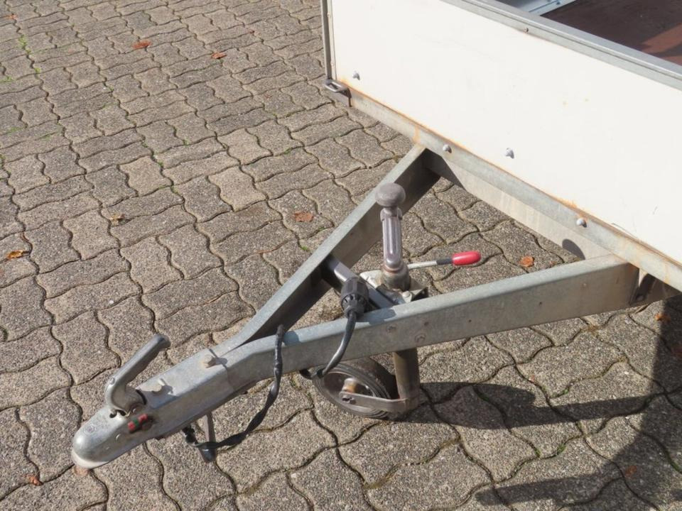 Westfalia, PKW Anhänger, 750 Kg, Stirn u. Seitenwandgalerie - Remolque de coche: foto 4 Westfalia, PKW Anhänger, 750 Kg, Stirn u. Seitenwandgalerie - Remolque de coche: foto 4