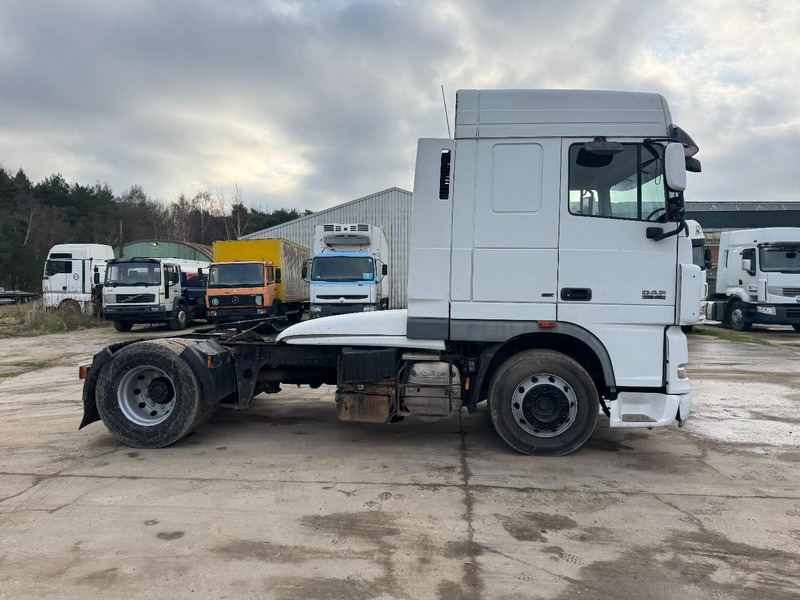 DAF 105 XF 460 Space Cab (GOOD CONDITION / BON ETAT / 2012 !!!) - Cabeza tractora: foto 4 DAF 105 XF 460 Space Cab (GOOD CONDITION / BON ETAT / 2012 !!!) - Cabeza tractora: foto 4
