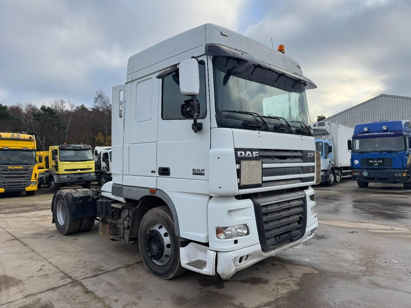 DAF 105 XF 460 Space Cab (GOOD CONDITION / BON ETAT / 2012 !!!) - Cabeza tractora: foto 3 DAF 105 XF 460 Space Cab (GOOD CONDITION / BON ETAT / 2012 !!!) - Cabeza tractora: foto 3