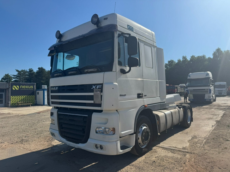 Cabeza tractora DAF 105 XF 460 Space Cab (MANUAL GEARBOX / BOITE MANUELLE): foto 1