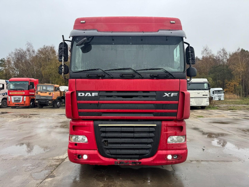 DAF 105 XF 460 Space Cab (MANUAL GEARBOX / BOITE MANUELLE) - Cabeza tractora: foto 2 DAF 105 XF 460 Space Cab (MANUAL GEARBOX / BOITE MANUELLE) - Cabeza tractora: foto 2