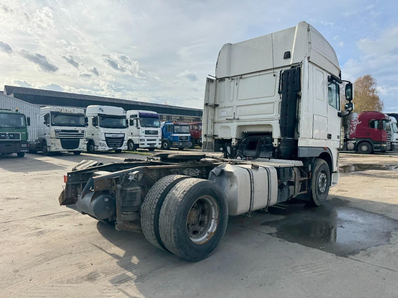 DAF 105 XF 460 Super Space Cab (MANUAL GEARBOX / BOITE MANUELLE) - Cabeza tractora: foto 5 DAF 105 XF 460 Super Space Cab (MANUAL GEARBOX / BOITE MANUELLE) - Cabeza tractora: foto 5