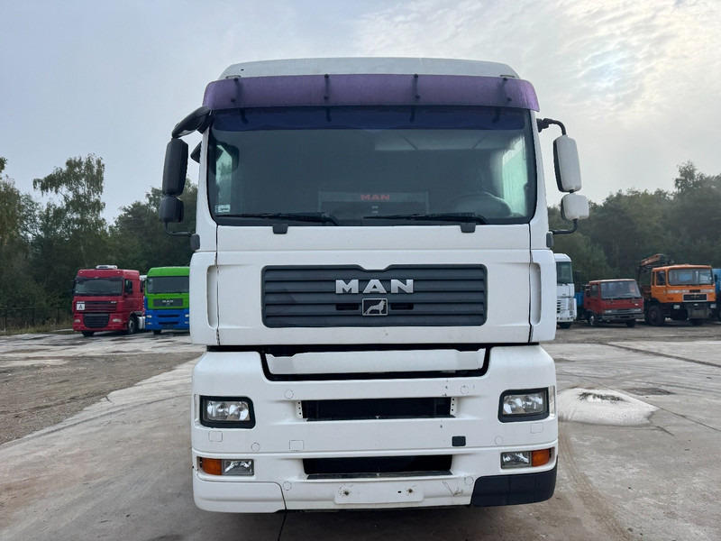 MAN TGA 18.440 (MANUAL GEARBOX / BOITE MANUELLE / PERFECT) - Cabeza tractora: foto 2 MAN TGA 18.440 (MANUAL GEARBOX / BOITE MANUELLE / PERFECT) - Cabeza tractora: foto 2