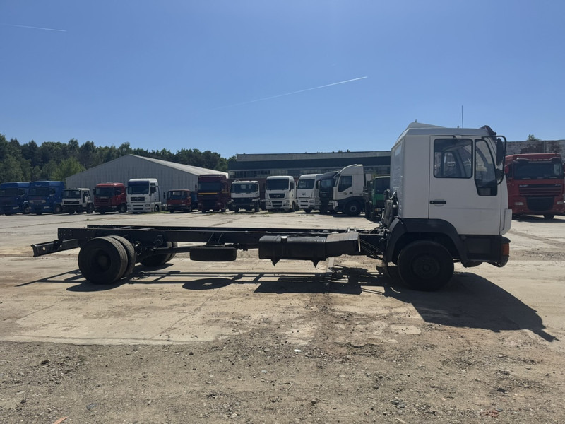 MAN 12.224 (MANUAL GEARBOX / EURO 2 / BELGIAN TRUCK IN GOOD CONDITION !!!) - Camión chasis: foto 5 MAN 12.224 (MANUAL GEARBOX / EURO 2 / BELGIAN TRUCK IN GOOD CONDITION !!!) - Camión chasis: foto 5