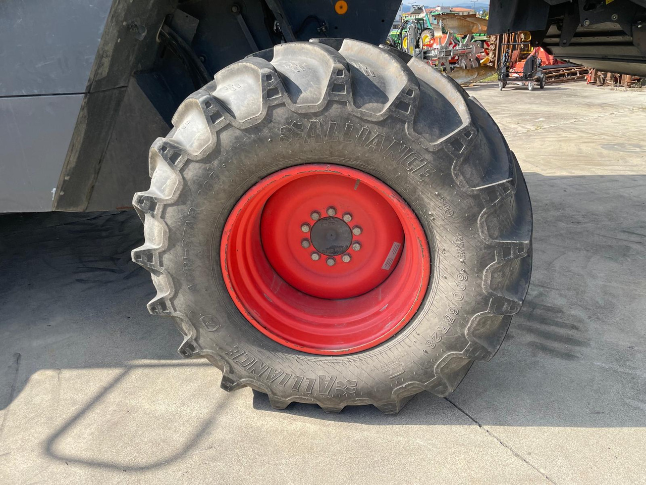 CLAAS MIETITREBBIA LEXION 570TT - Cosechadora de granos: foto 5 CLAAS MIETITREBBIA LEXION 570TT - Cosechadora de granos: foto 5