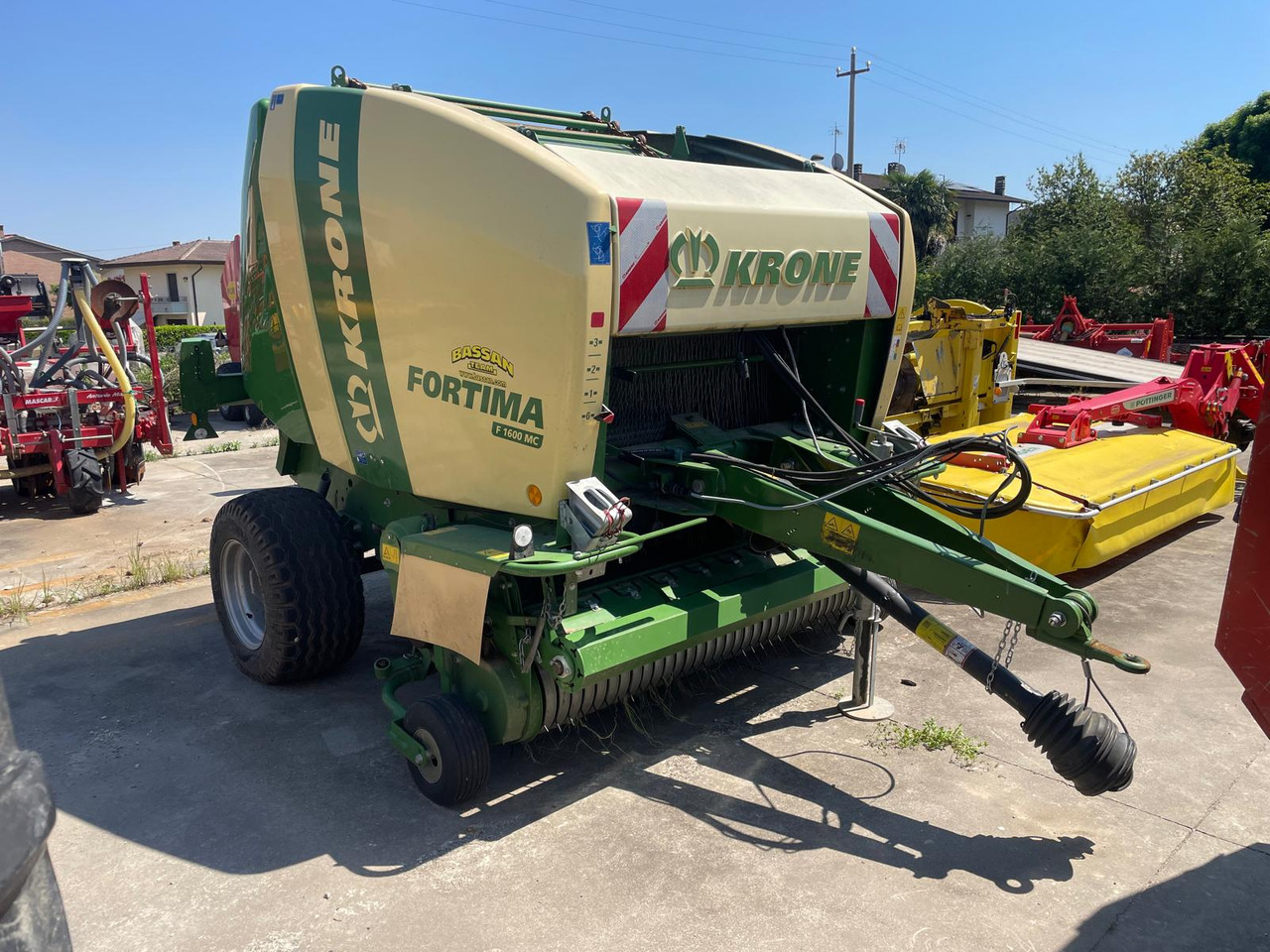 KRONE ROTOPRESSA FORTIMA F 1600 MC - Rotoempacadora: foto 2 KRONE ROTOPRESSA FORTIMA F 1600 MC - Rotoempacadora: foto 2