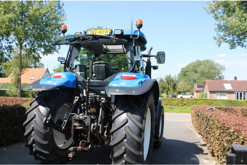 New Holland TS100A TS 100a - Tractor: foto 4 New Holland TS100A TS 100a - Tractor: foto 4