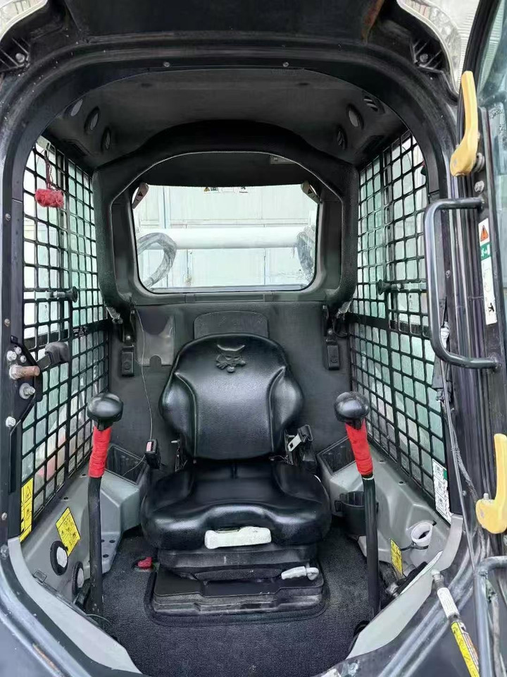 Minicargadora BOBCAT T770: foto 6
