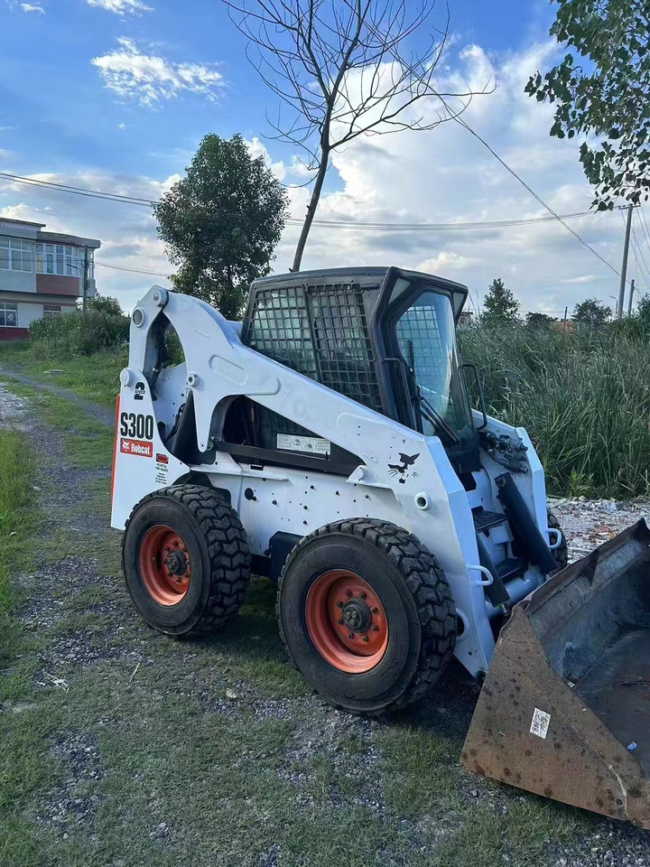 BOBCAT s300 - Minicargadora: foto 4 BOBCAT s300 - Minicargadora: foto 4