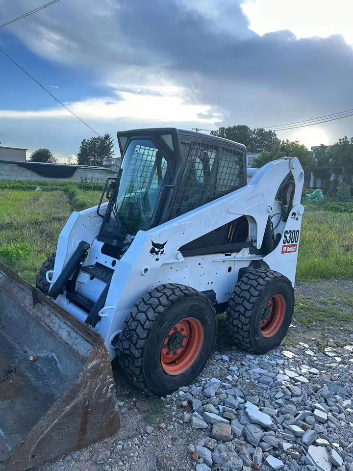 BOBCAT s300 - Minicargadora: foto 3 BOBCAT s300 - Minicargadora: foto 3